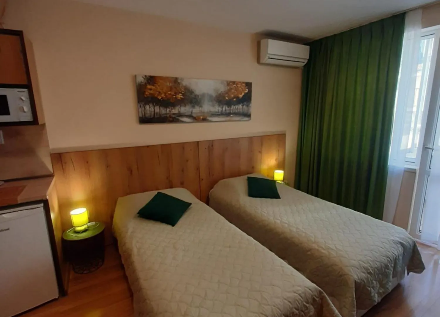 Private Rooms Silvia Varna 0*,
